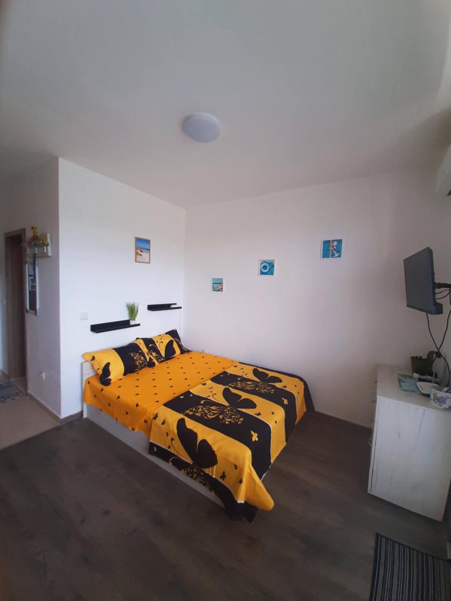 Apartment-Studio Daisy In Kiwi Gardens Complex Byala  Esterno foto