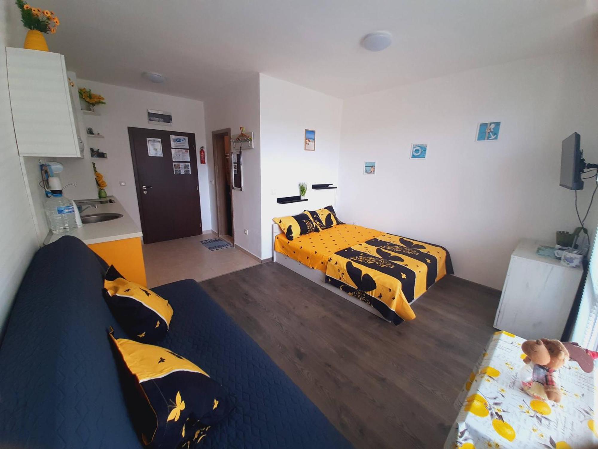 Apartment-Studio Daisy In Kiwi Gardens Complex Byala  Esterno foto