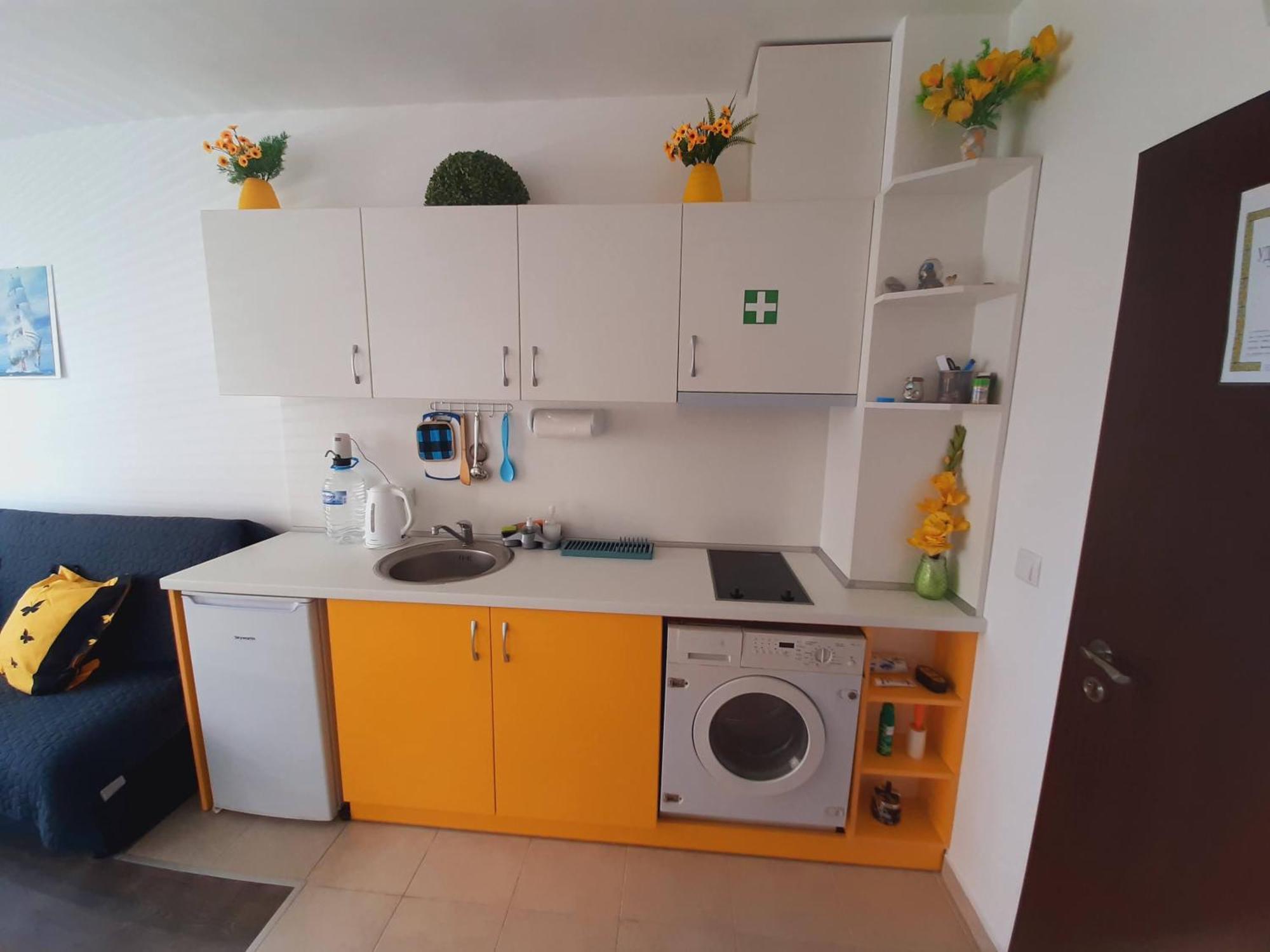 Apartment-Studio Daisy In Kiwi Gardens Complex Byala  Esterno foto